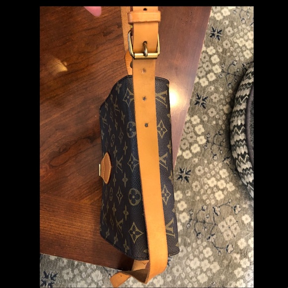 Authentic vintage LOUIS VUITTON Monogram Canvas Cartouchierre MM Shoulder Bag - Picture 13 of 14